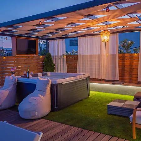 Paris With Rooftop & Jacuzzi Βίλα Βαλσαμόνερο